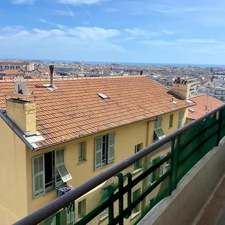 Bright 50 M With Balcony * Nice